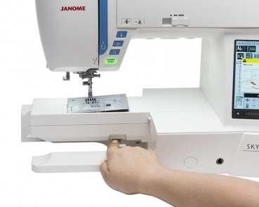 Janome Skyline S9