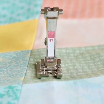 Bernina 570 QE - Quilters Edition Neu